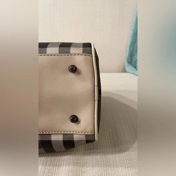 Burberry Speedy Bag - Picture 4 of 10